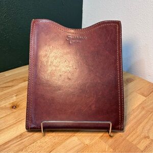 Saddleback Leather Company iPad Sleeve / Large Gadget Pouch